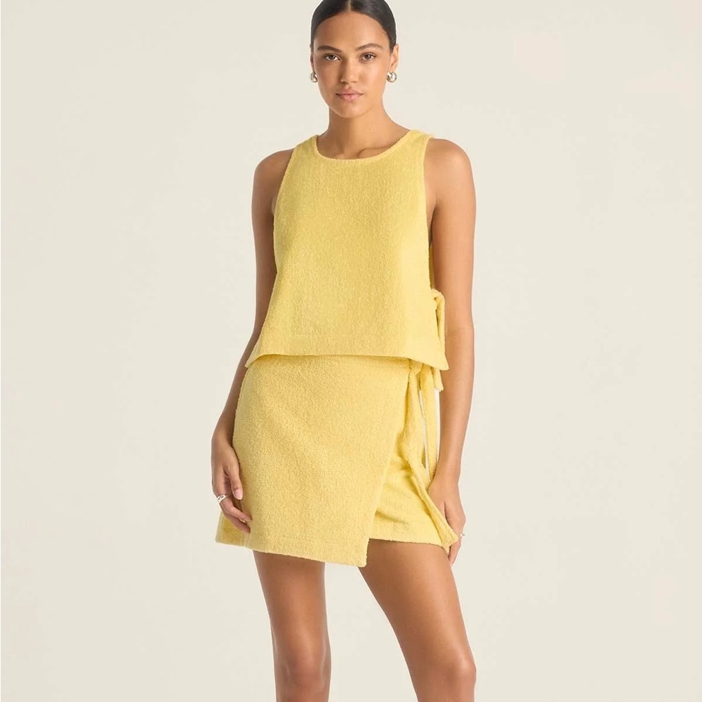 Vitamin A Yellow Textured Swim Coverup Tank and Wrap Skirt Set